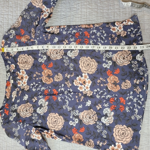 LOFT | Floral Flounce Sleeve- Relaxed Fit Blouse - Picture 6 of 7